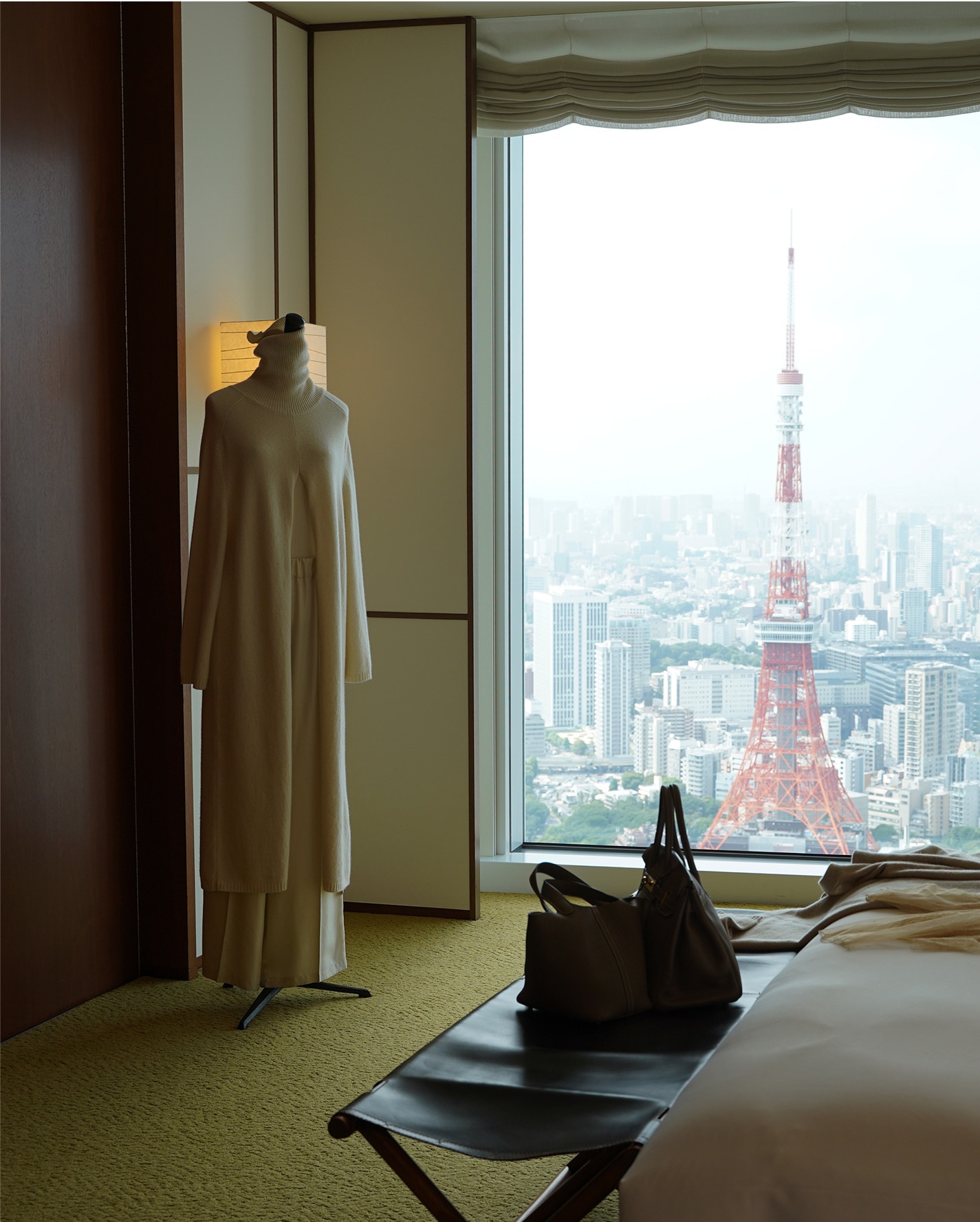 今期 ドゥーズィエムクラス アマルトモン スリット入り ダメージデニム nice people ジーンス デニム ボトムス made in pari  Preview | ISSUE | Deuxieme Classe | ドゥーズィエム クラス